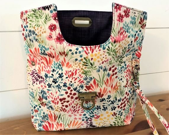 The Devyn Clutch Digital Pattern