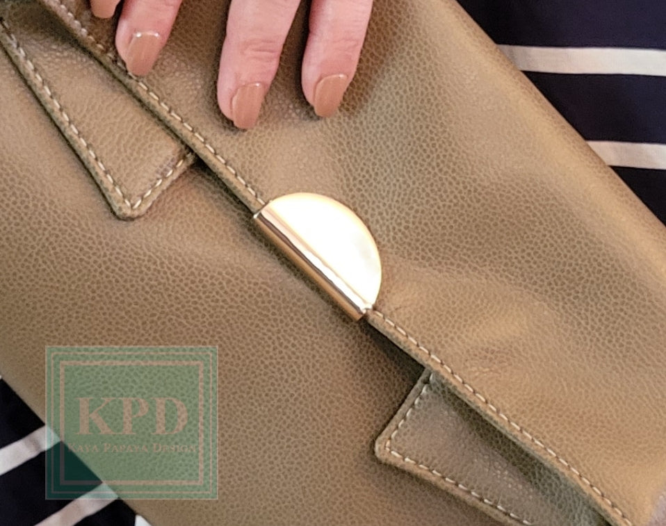 The Devyn Clutch Digital Pattern